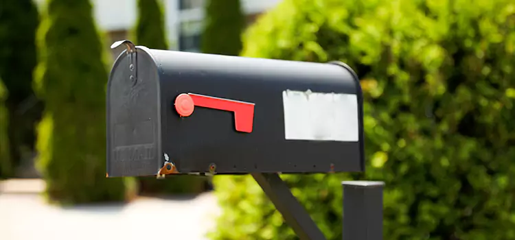 Secure Mailboxes for Packages Shafter
